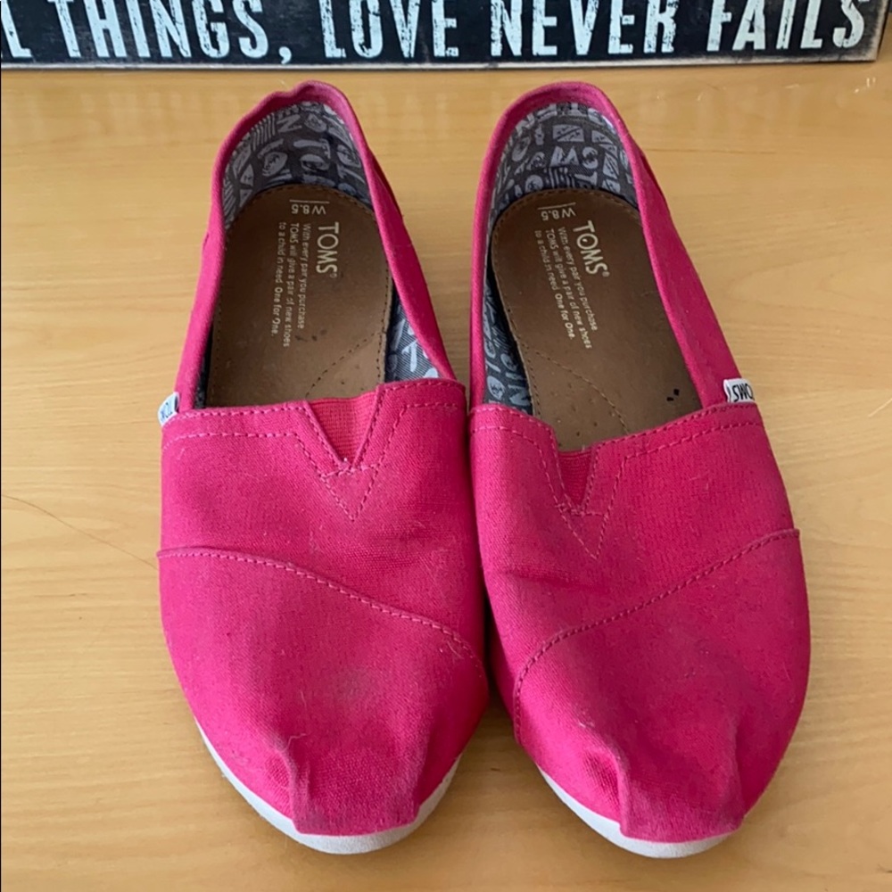 Fuchsia Pink Toms Classics